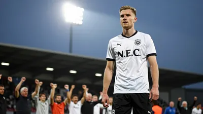 N.E.C. Nijmegen wint tegen Olympiakos na doelpunt van Emre Mor